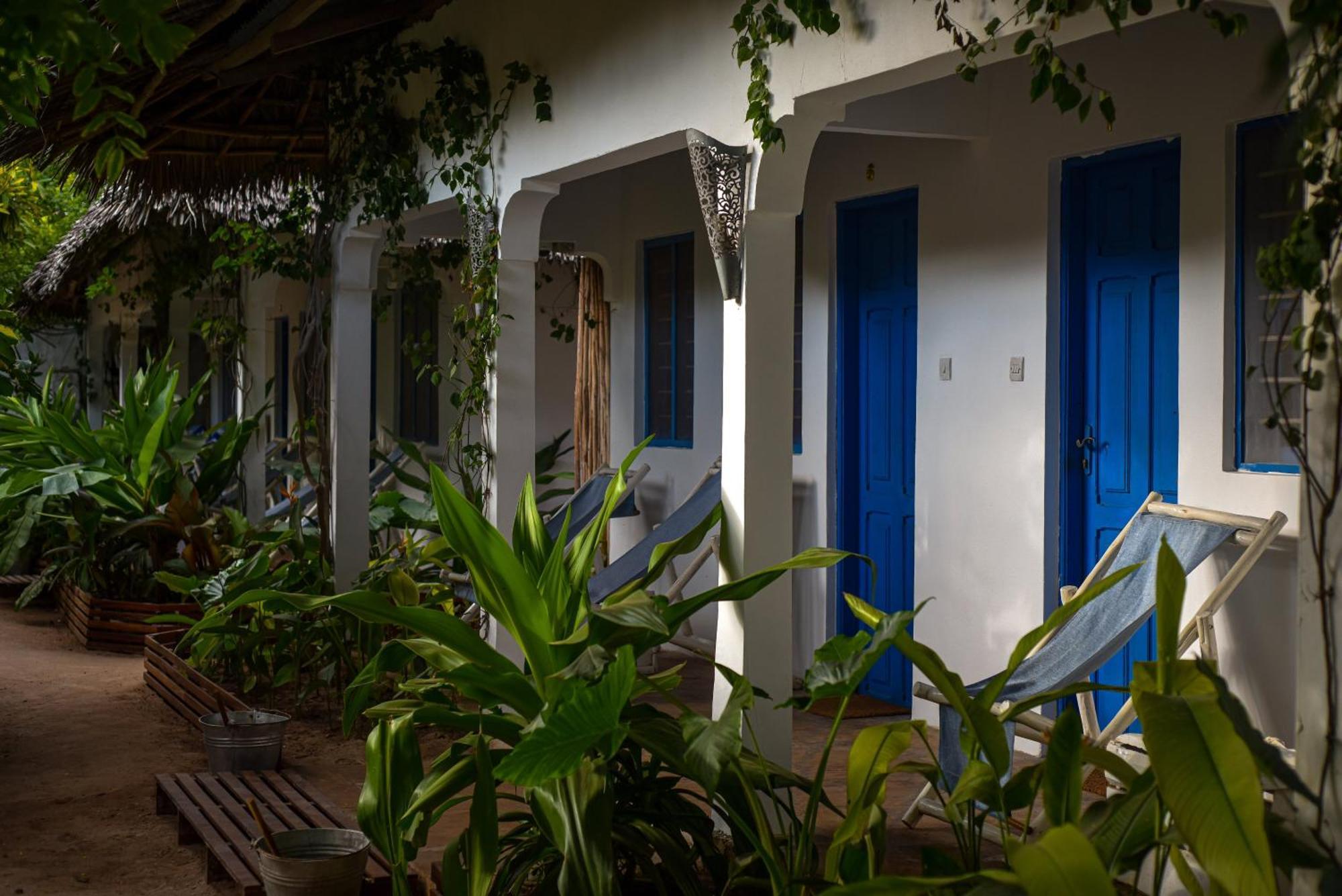 Badolina Bungalows Нунгви Екстериор снимка